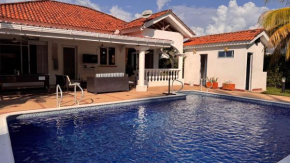 Casa Quinta con Piscina, Jacuzzi y Wi-Fi